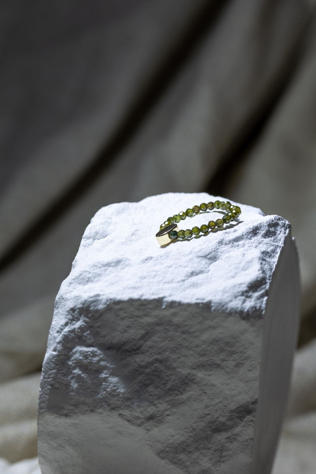 Quelle taille de bracelet en pierre choisir ? Guide poignet