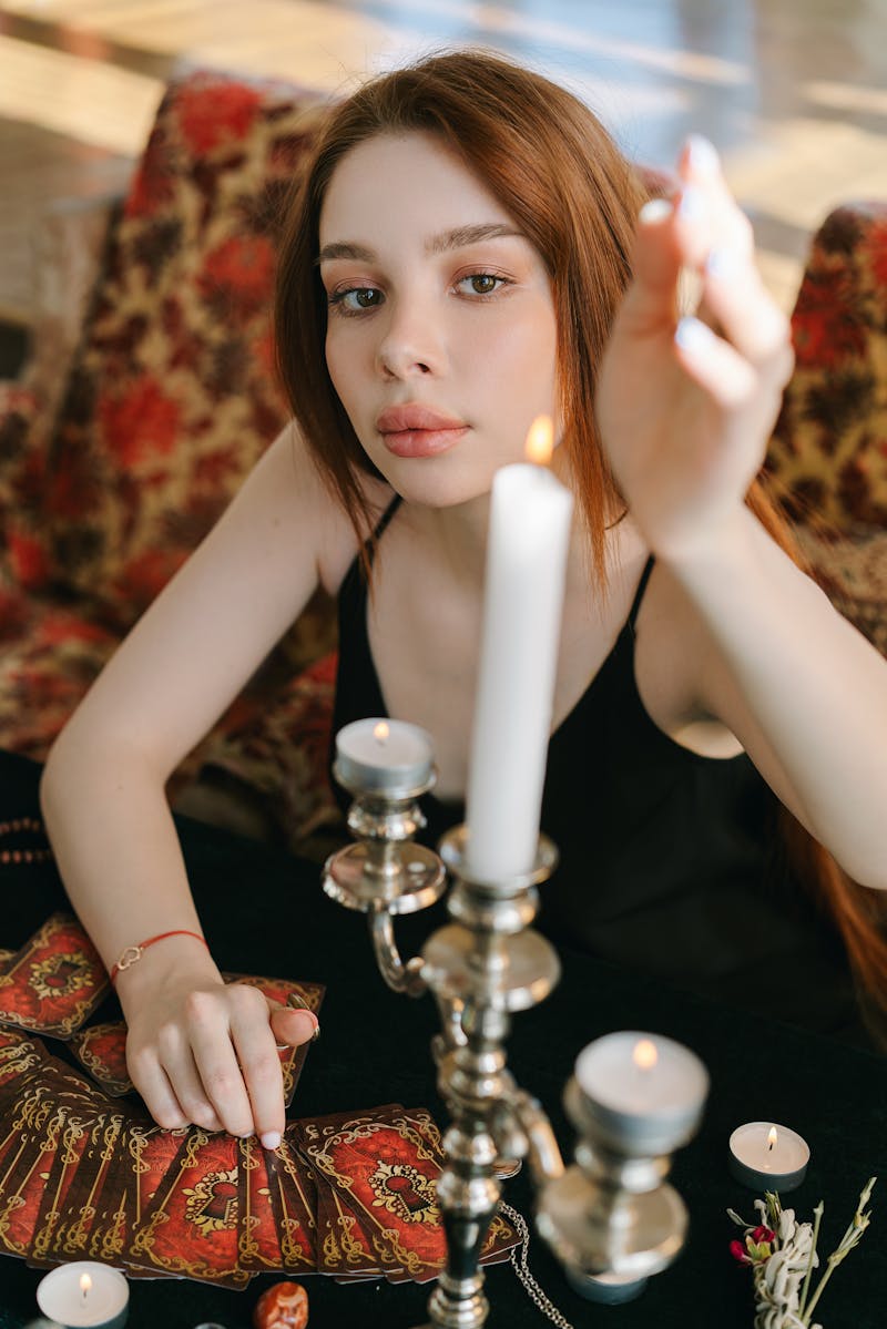 Chakras bloques symptomes solutions pierres | Source Sacree