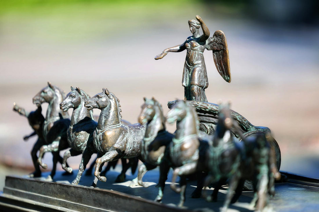 Le Chariot tarot arcane VII victoire | Source Sacrée