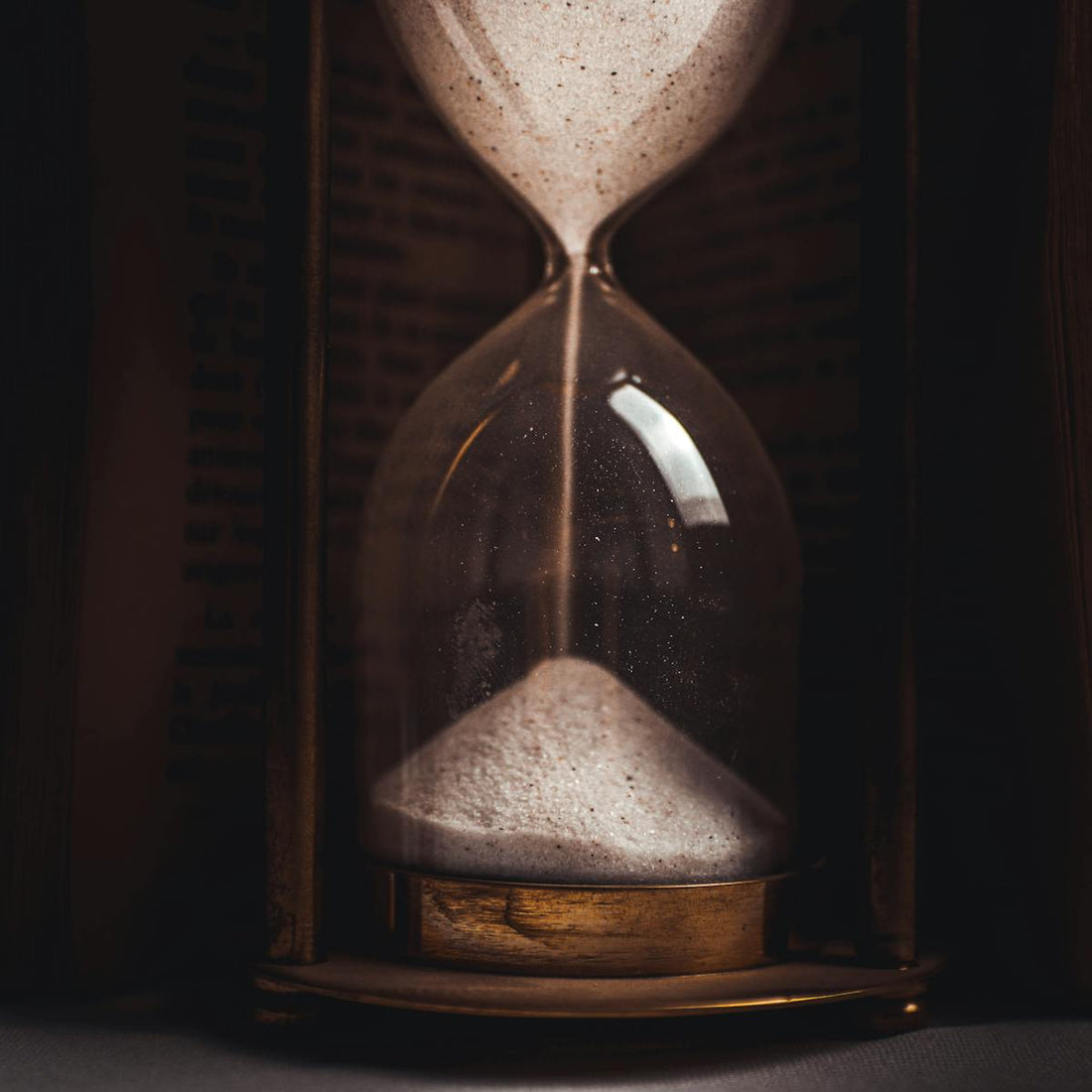 Heure miroir 15h15 signification et pierre sodalite | Source Sacrée