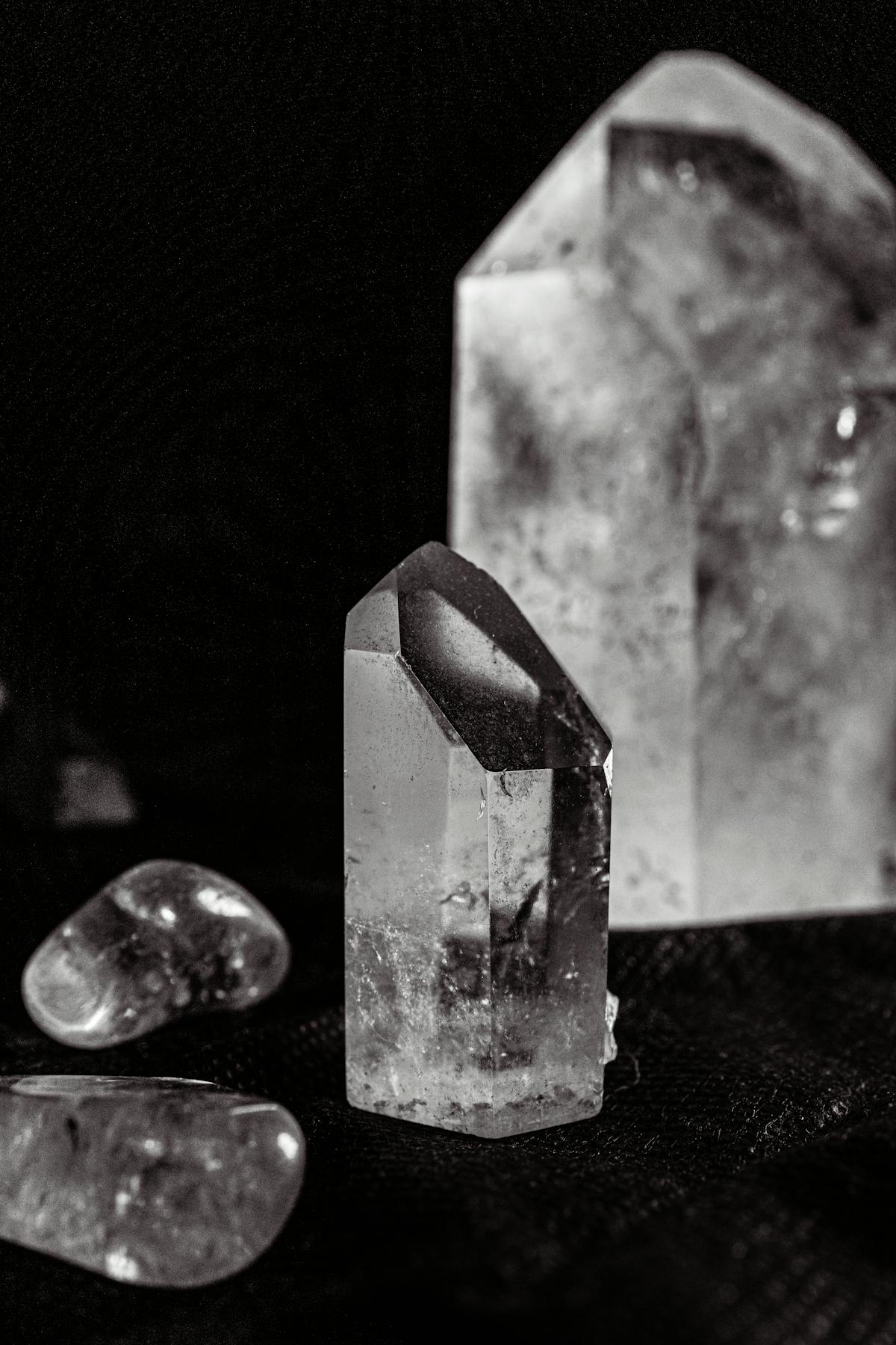 Cristaux quartz fumé sombres transparents - lithothérapie | Source Sacrée