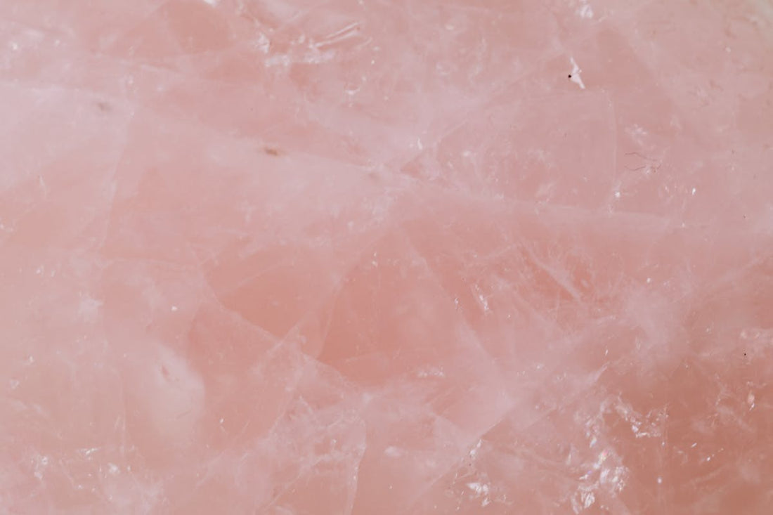 Quartz Rose pierre naturelle - lithothérapie | Source Sacrée
