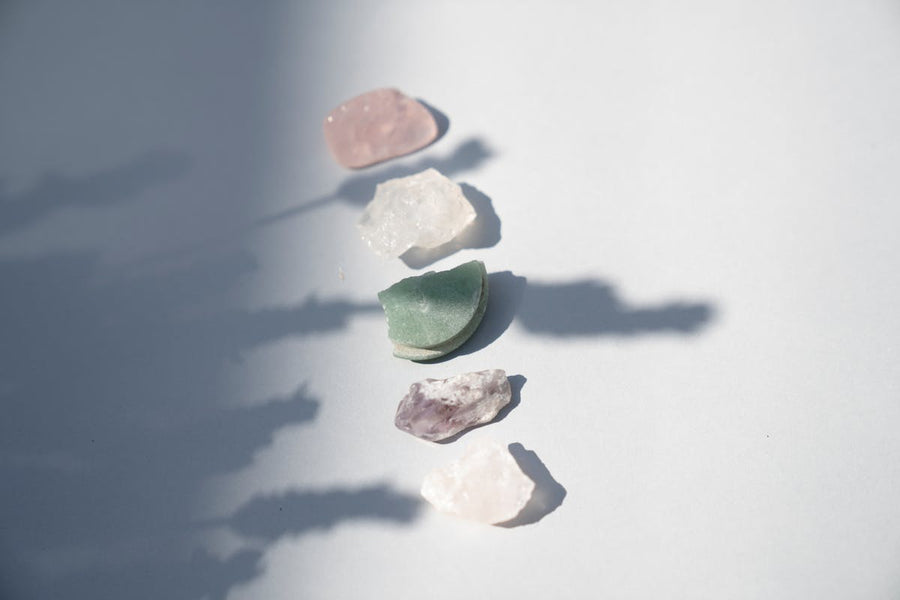 Rhodonite pierre naturelle - lithothérapie | Source Sacrée
