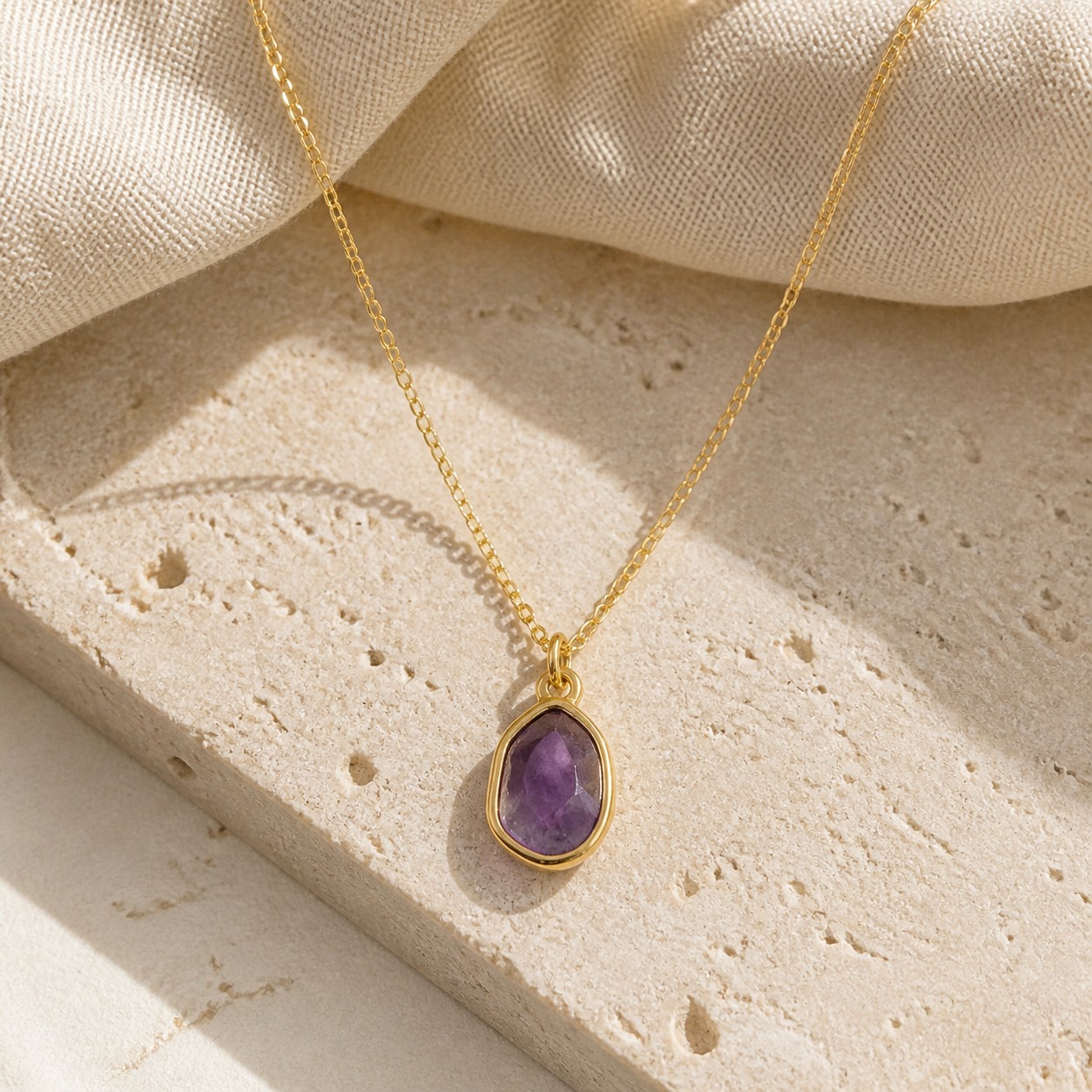 Collier Pendentif Pierre Naturelle Sertie sur Chaîne Fine — vue produit premium