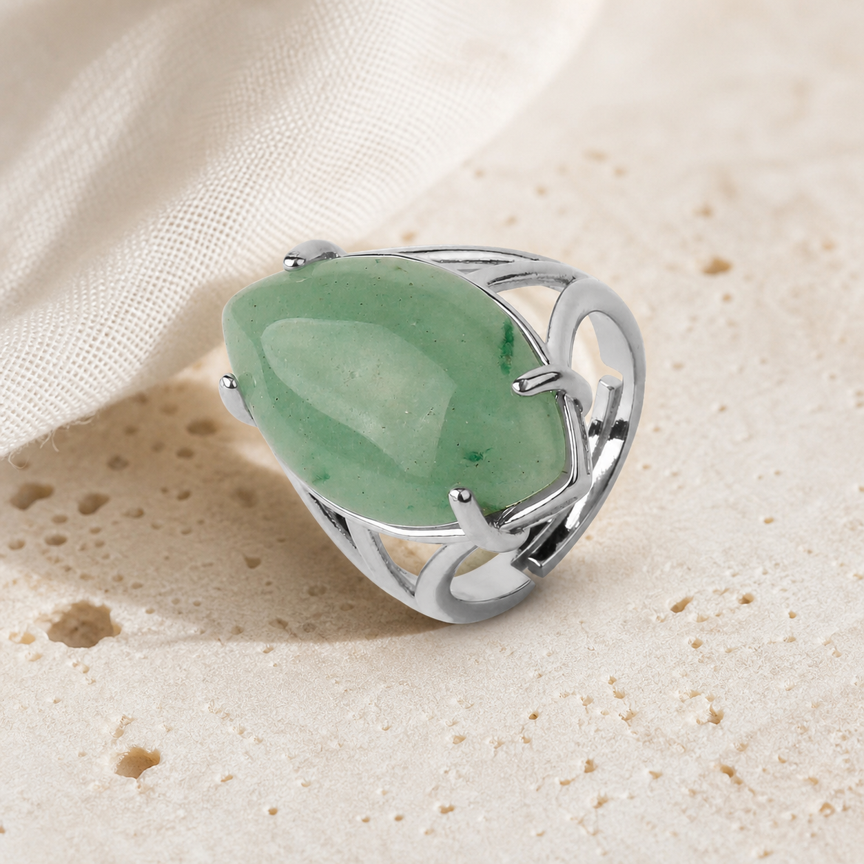 Bague Aventurine Verte Réglable — photographie produit premium