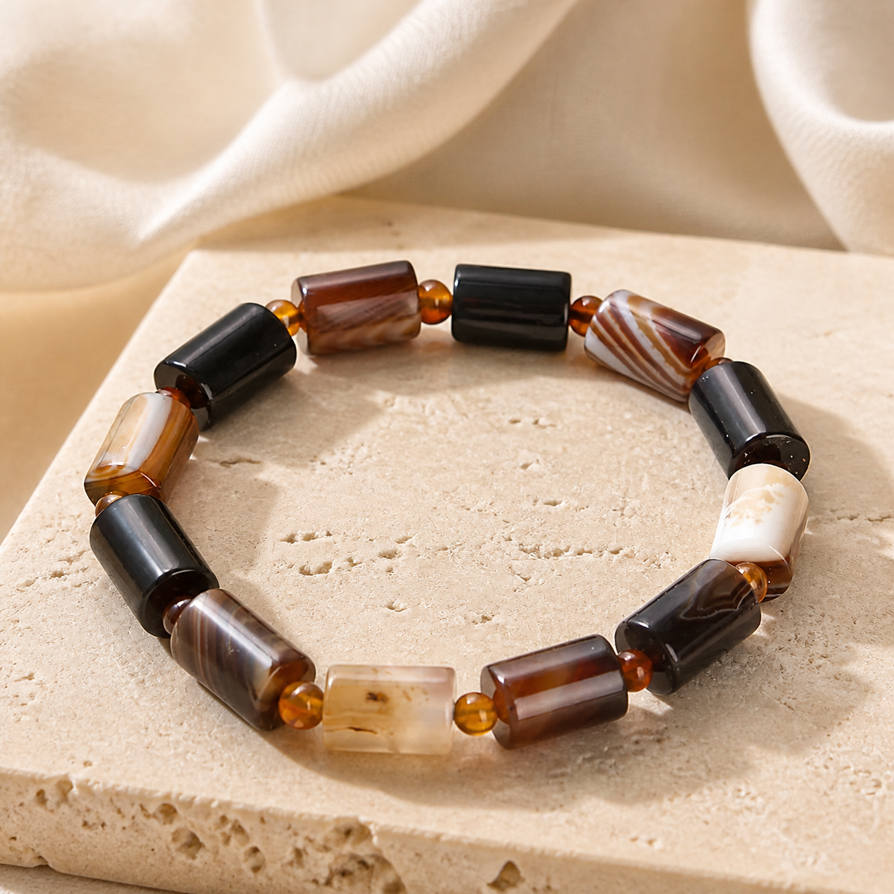 Bracelet Agate Rubanée 8 mm — Café ou Cornaline — vue produit premium