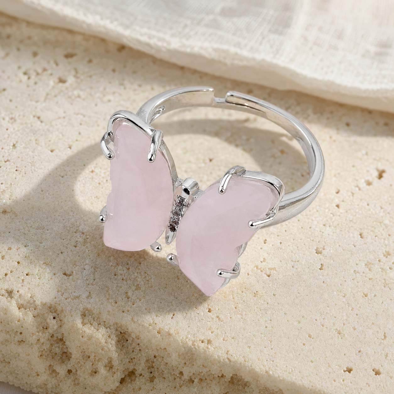 Bague Papillon Quartz Rose — photographie produit premium