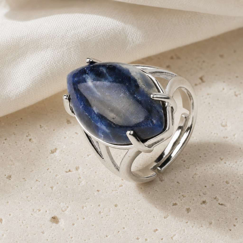 Bague Sodalite Réglable — photographie produit premium