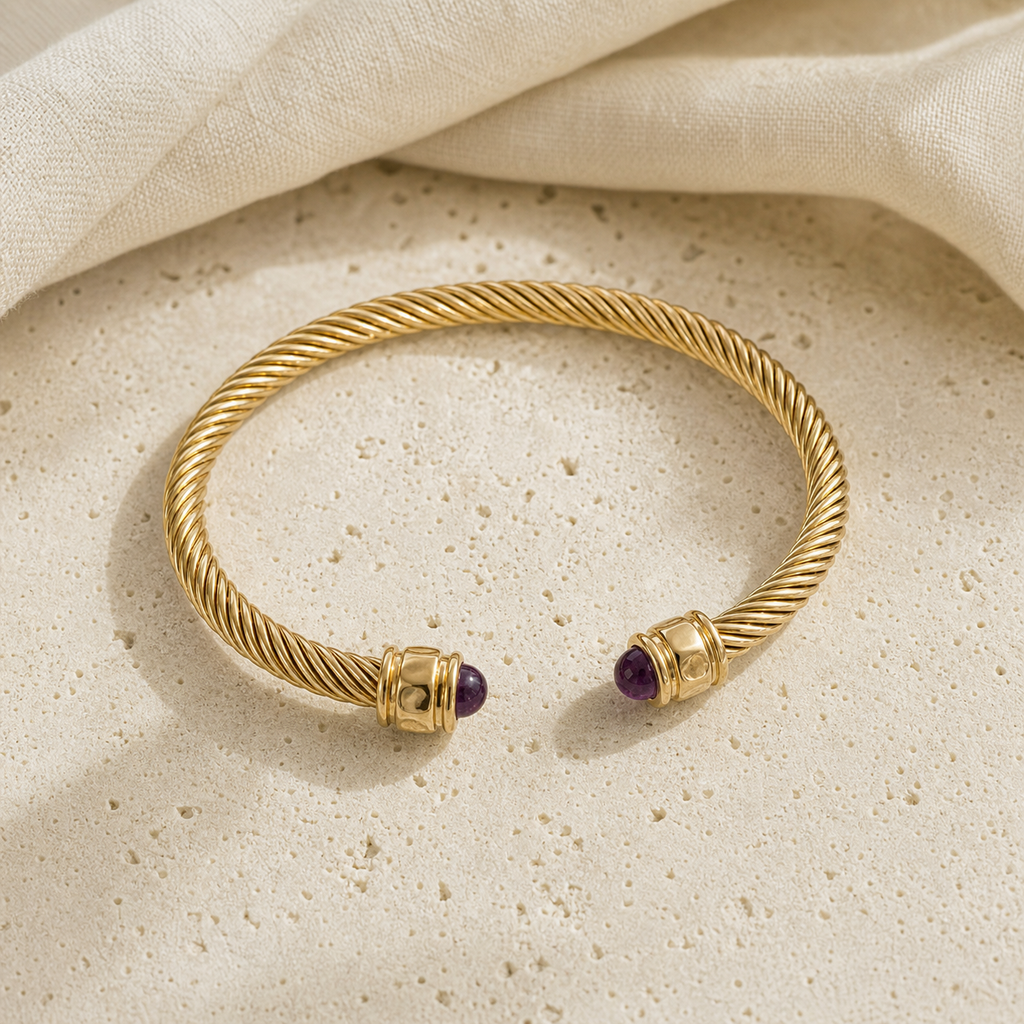 Bracelet Pierre de Naissance Février — Améthyste — photographie produit premium