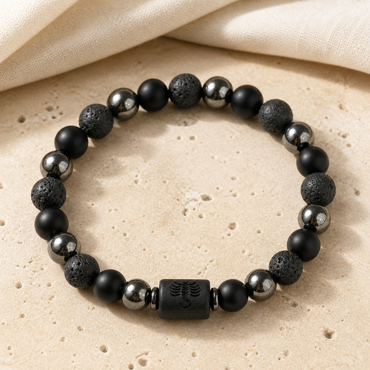 Bracelet Signe Astrologique Bélier — Lave, Hématite et Onyx — vue produit premium