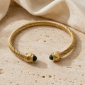 Bracelet Pierre de Naissance Mai — Agate verte — photographie produit premium