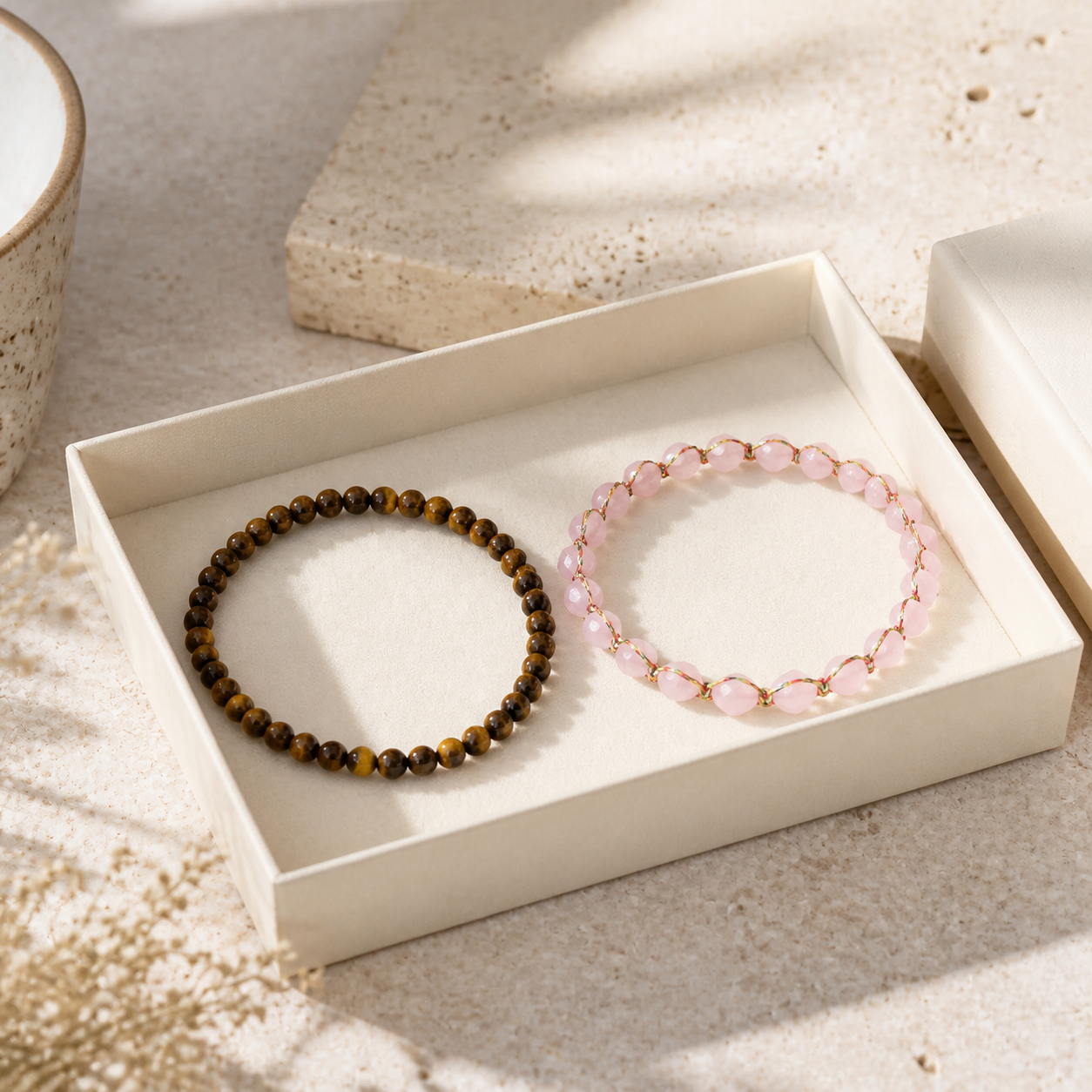 Duo Couple - 2 Bracelets Pierres Naturelles Assortis — photographie produit premium