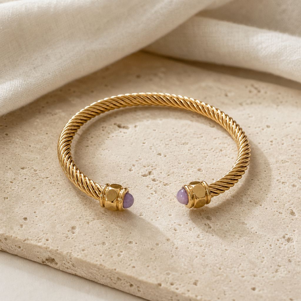 Bracelet Pierre de Naissance Juin — Pierre de lune — photographie produit premium