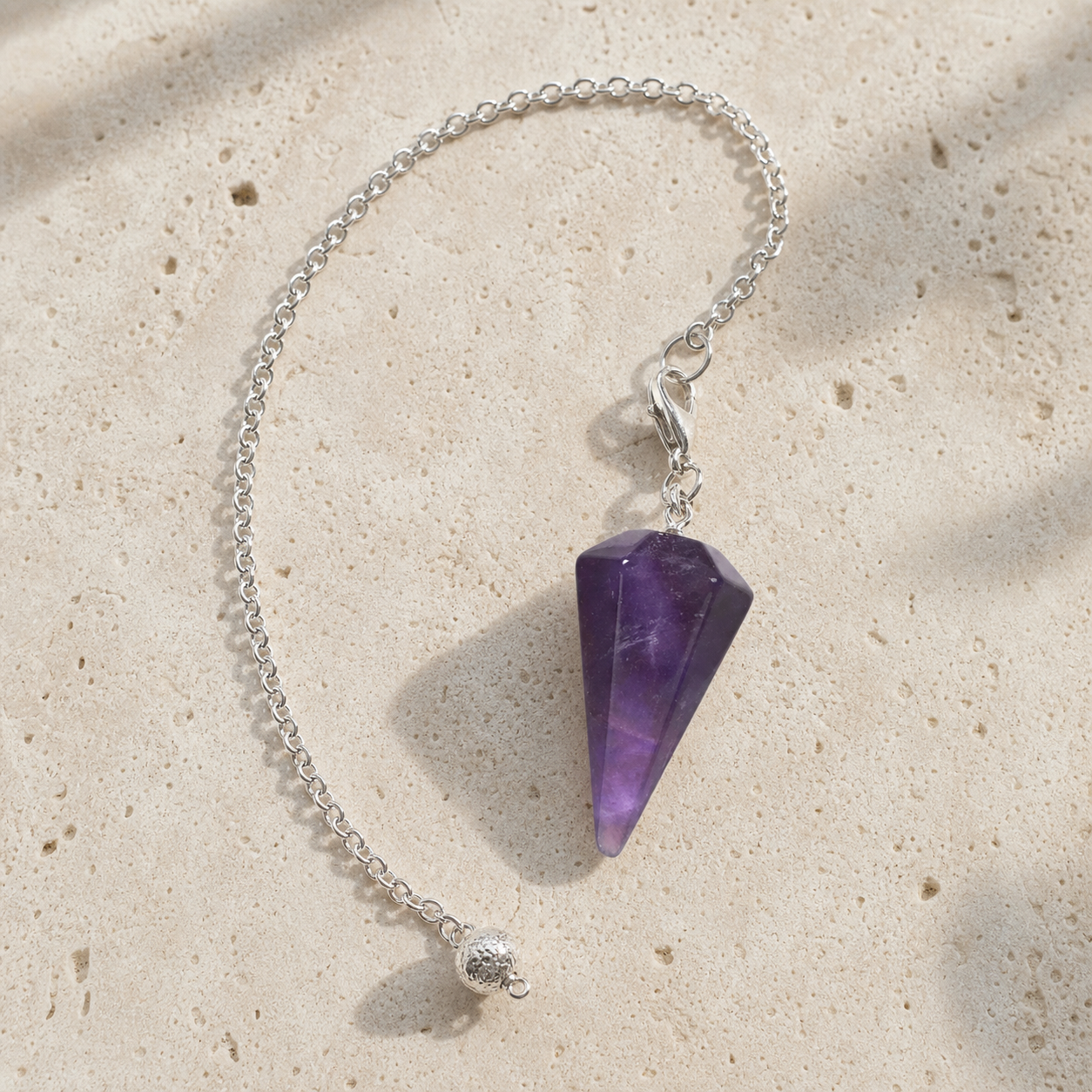 Pendule Radiesthesie - Amethyste — photographie produit premium