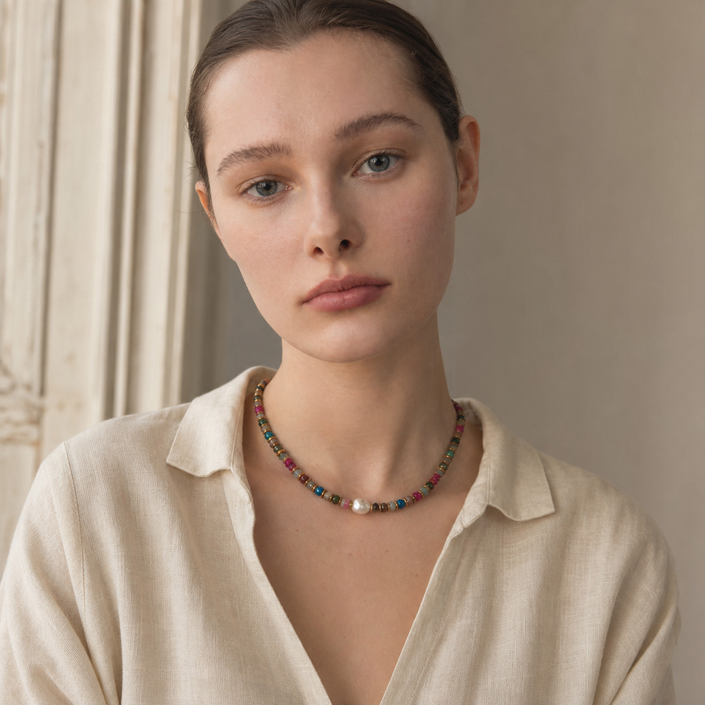Collier Perle Baroque & Rondelles de Pierre Naturelle — bijou porté en situation