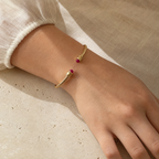 Bracelet Pierre de Naissance Juillet — Cornaline — vue en situation