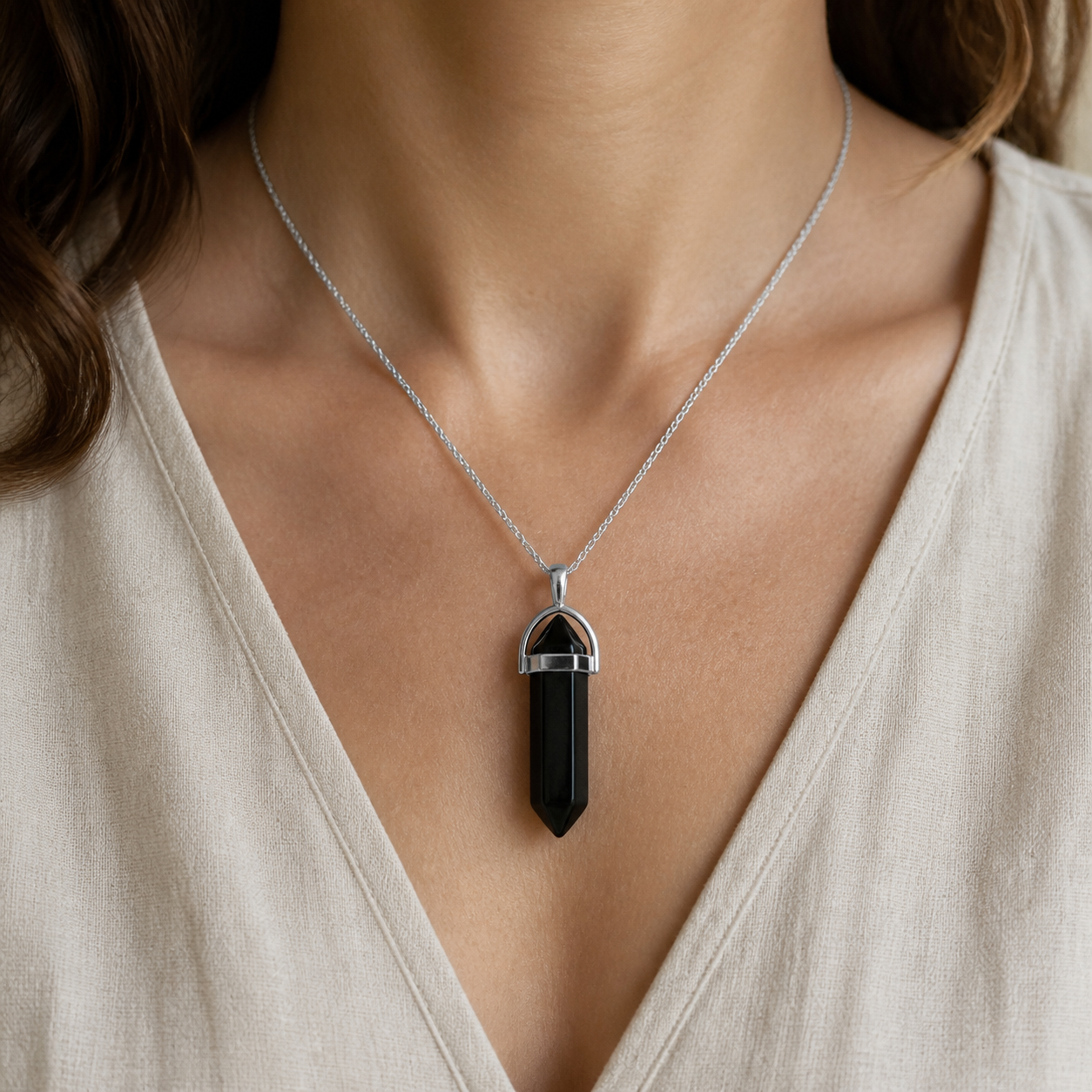 Pendentif Pointe - Onyx Noir — bijou porté