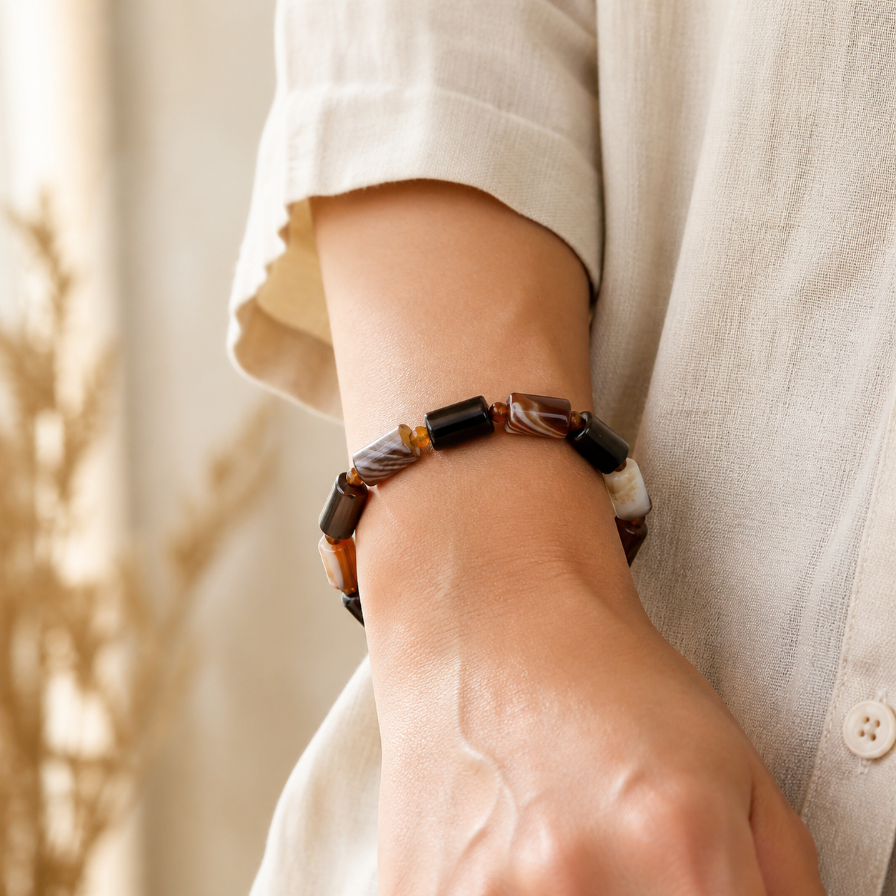 Bracelet Agate Rubanée 8 mm — Café ou Cornaline — bijou porté