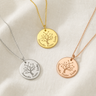 Collier Arbre de Vie Personnalisé — Médaille Gravée 5 Prénoms — vue macro ou variantes