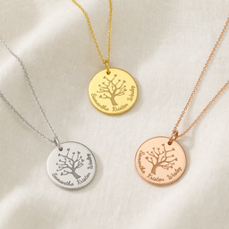 Collier Arbre de Vie Personnalisé — Médaille Gravée 5 Prénoms — vue macro ou variantes