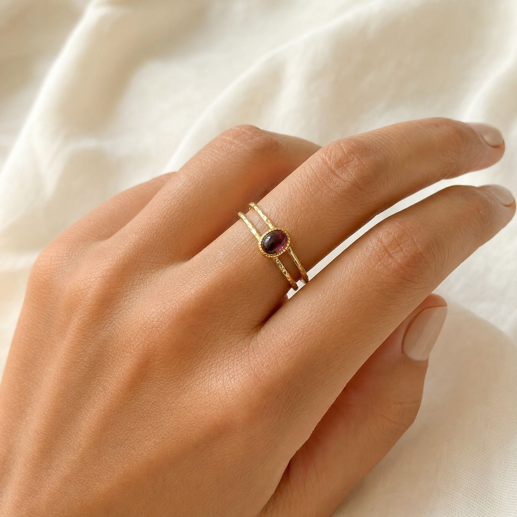 Bague Améthyste Double Anneau — bijou porté ou variantes