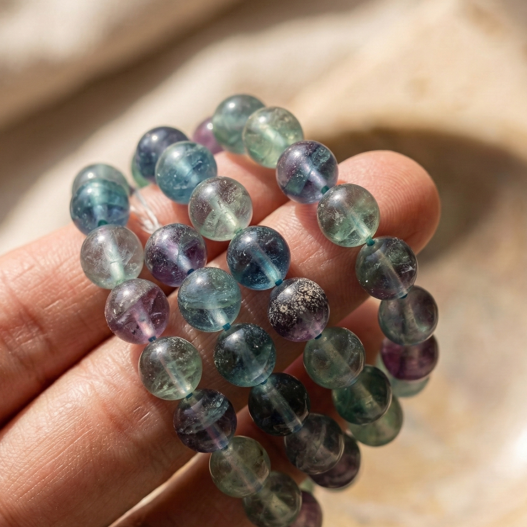 Bracelet fluorite détail perles violettes vertes 8mm