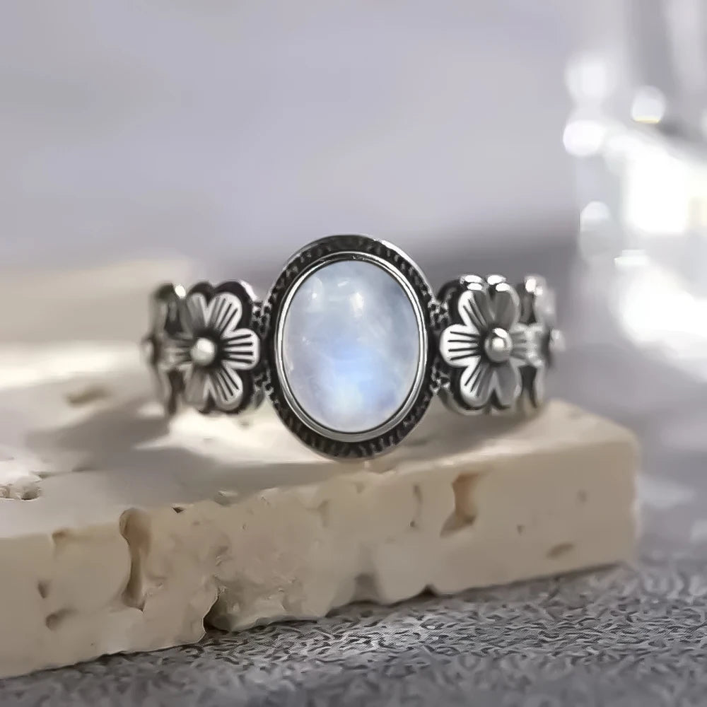 Bague Fiançailles Pierre de Lune, Petite Fleur Argentée