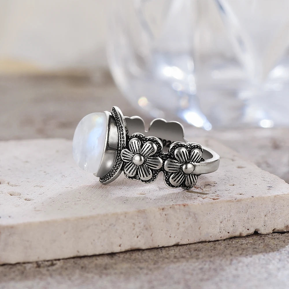 Bague Fiançailles Pierre de Lune, Petite Fleur Argentée
