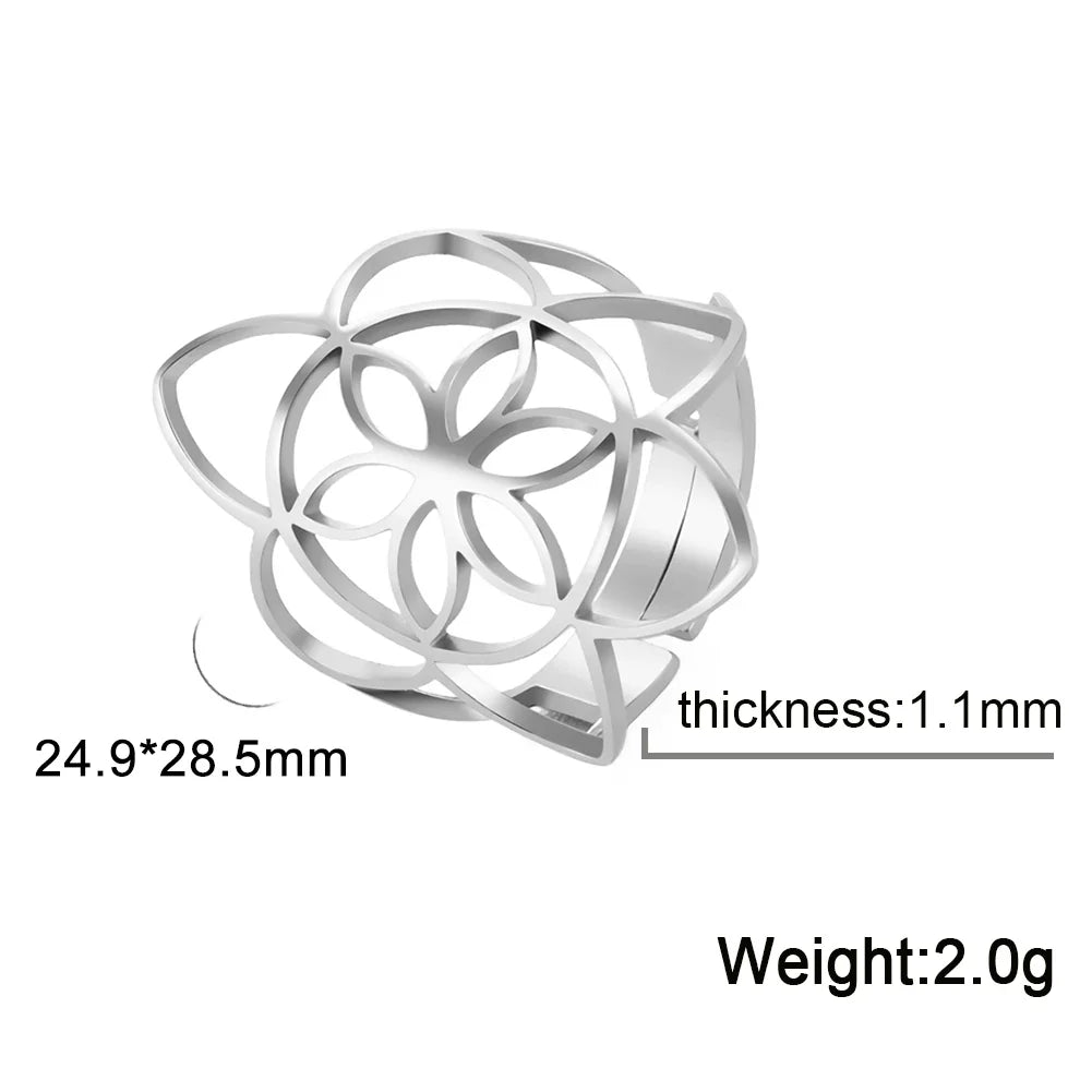Bague graine de vie argentée, motif à six pétales vu de dessus