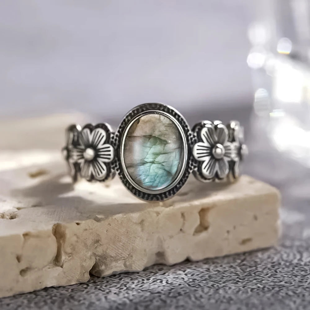 Bague Fiançailles Pierre de Lune, Petite Fleur Argentée