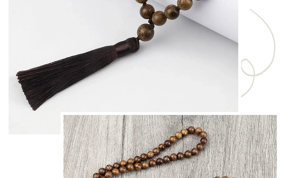 Mala 108 perles en bois vieilli porté en sautoir