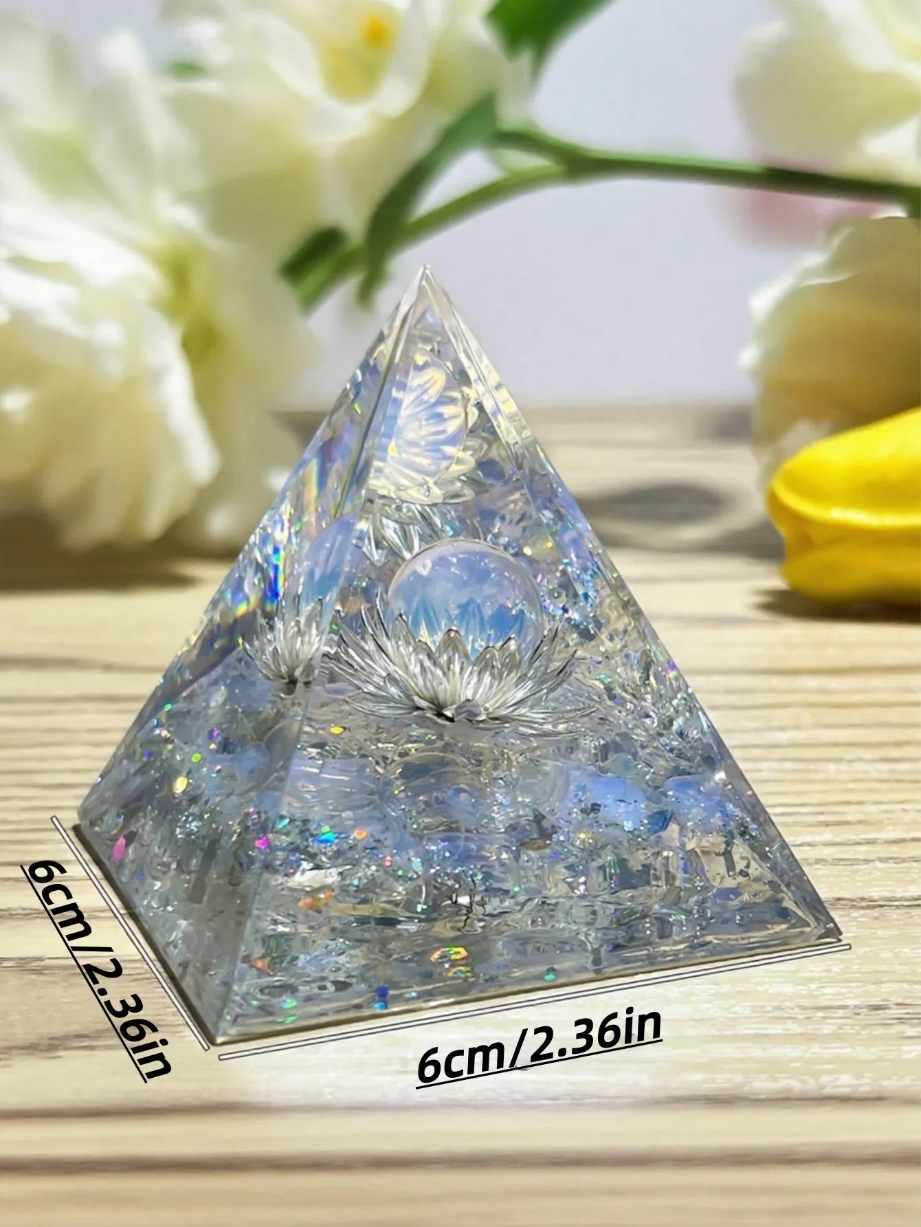 Pyramide orgonite fleur de lotus opale 6 cm - lithotherapie protection
