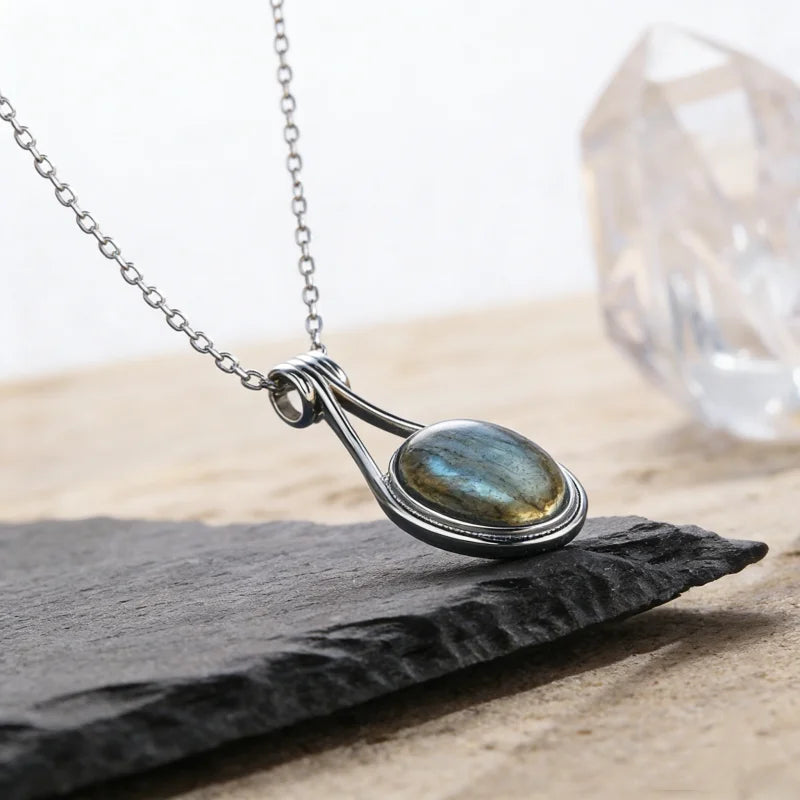 Pendentif Labradorite Bleue Ovale 10x14 mm, Argenté