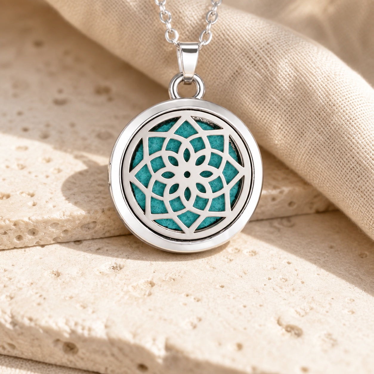 Collier Arbre de Vie — Médaillon Diffuseur en Acier — Étoile