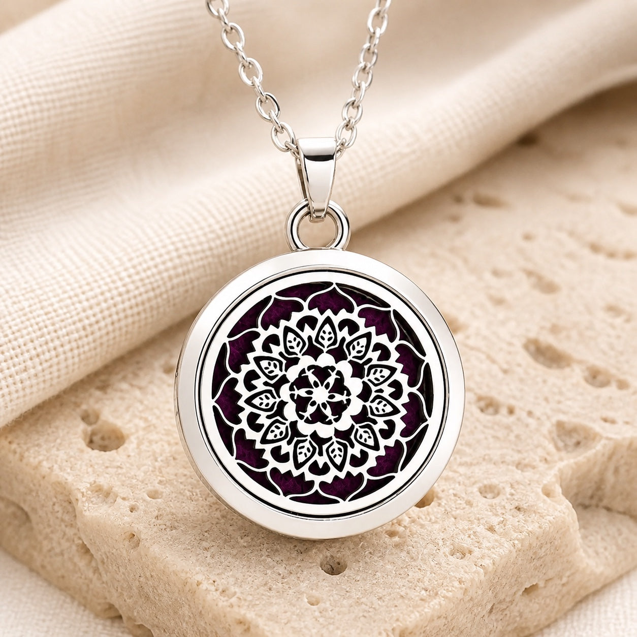 Collier Arbre de Vie — Médaillon Diffuseur en Acier — Mandala