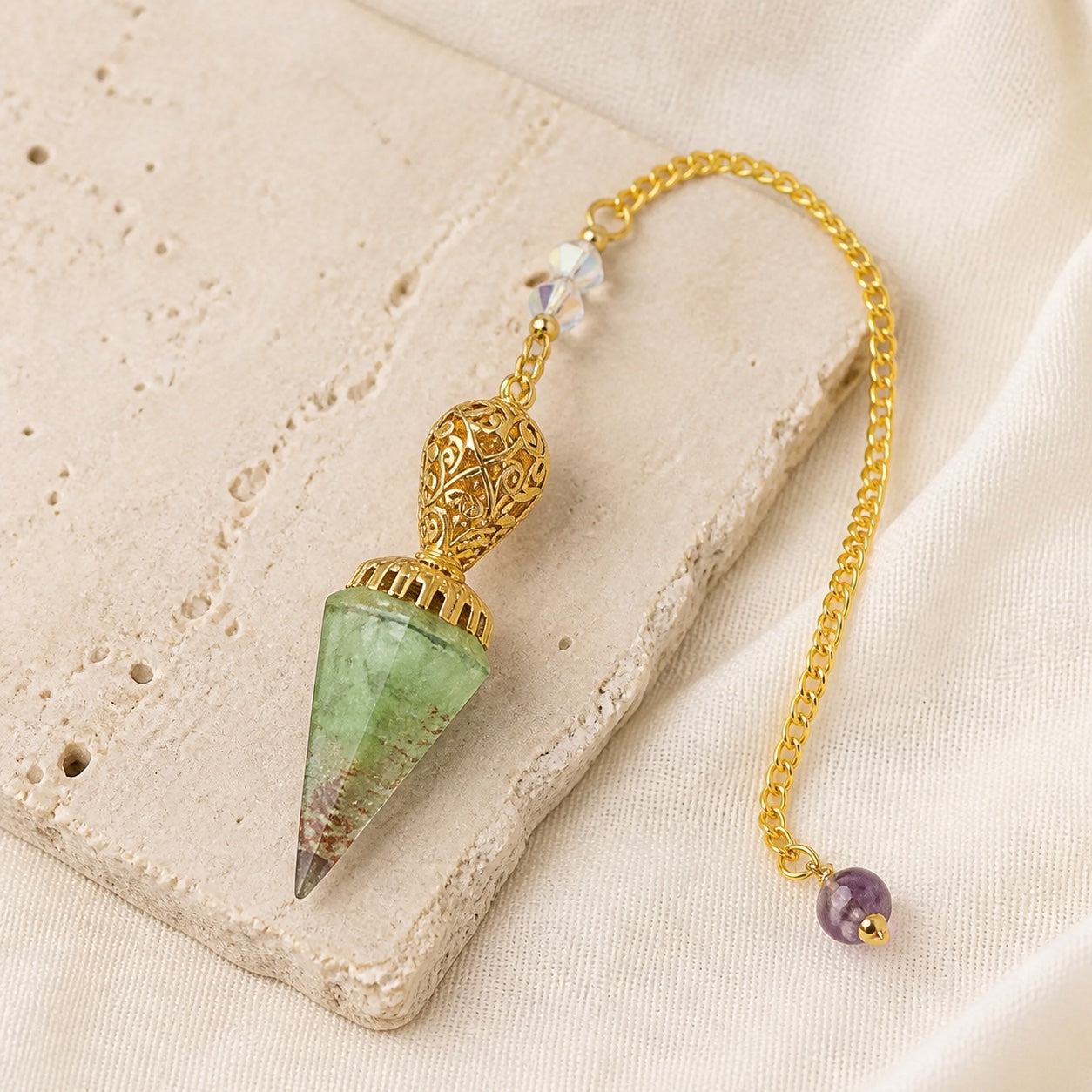 Pendule Divinatoire en Pierre Naturelle — Radiesthésie — Aventurine Verte